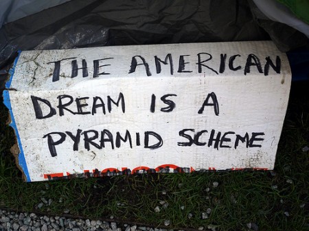 Pyramid-scheme450