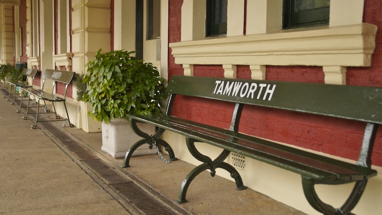 20080723-14-34-37-tamworthRailwayStation